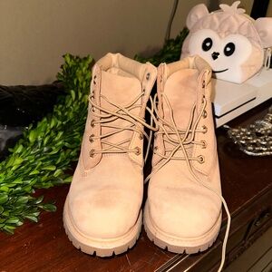 Soft Tan Timberland Boots Size 7